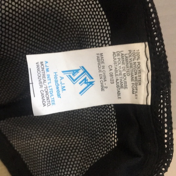 Old trucker hat! International - Picture 4 of 4